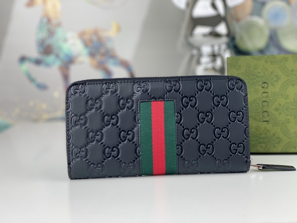 グッチ財布コピー背面デザイン